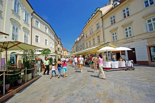 Malé ulici v Bratislavě — Stock fotografie