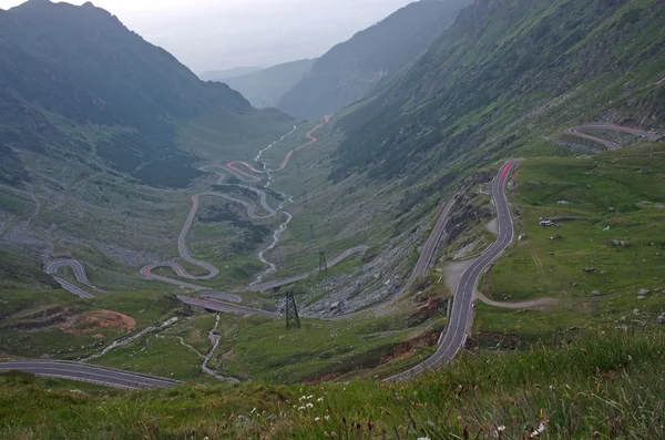 在山区弯道 — 图库照片