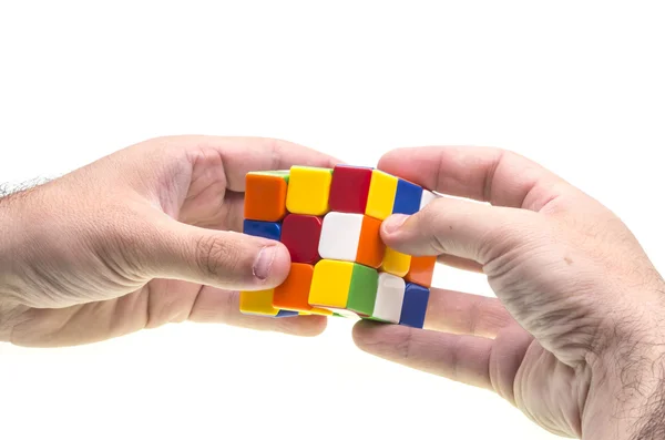 Вирішення кубика Рубіка — стокове фото