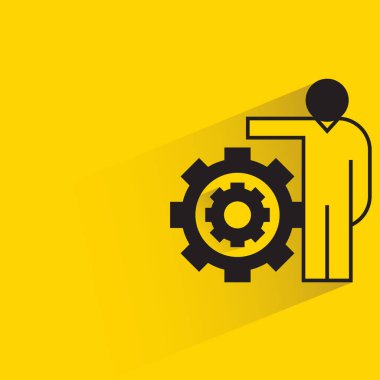 Sarı arkaplanda dişli simgesi olan insanlar