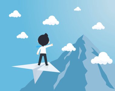 Kağıt bir uçakta duran ve dağın tepesine doğru giden bir iş adamı. En yüksek noktayı, hedef noktasını planla ve hedefle..