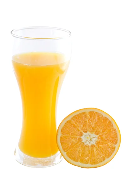 Naranja fresca y vaso con jugo —  Fotos de Stock