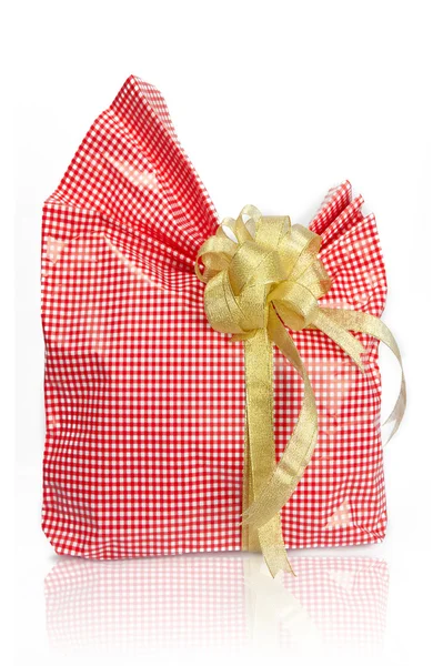 Single red gift box with silver ribbon on white background. — Stock Photo, Image