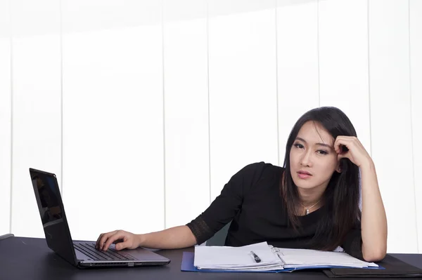 Asian business woman — Stock Photo, Image