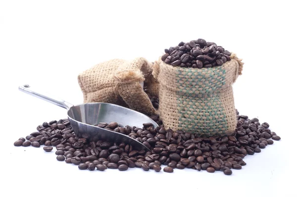Kaffebönor i en påse — Stockfoto
