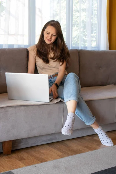 Young Woman Doing Online Shopping Remotely Comfortable Home Cozy Stylish — Stock Photo, Image