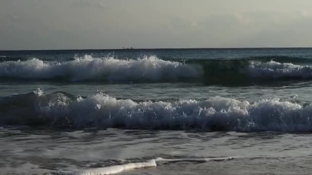 Hermosa Costa Con Olas Horizonte Playa Arena Con Guijarros Aiya — Vídeos de Stock