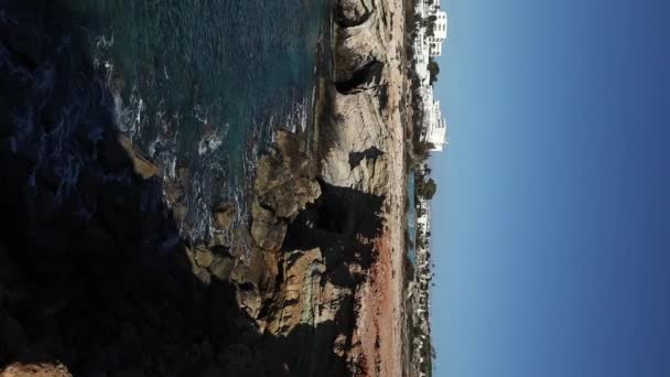 Schöne Meereslandschaft Mit Meerhöhlenbogen Liebesbrücke Ayia Napa Zypern — Stockvideo