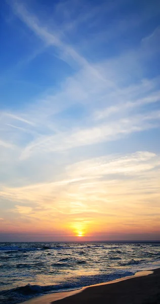 Puesta de sol panirámica brillante bajo el mar —  Fotos de Stock