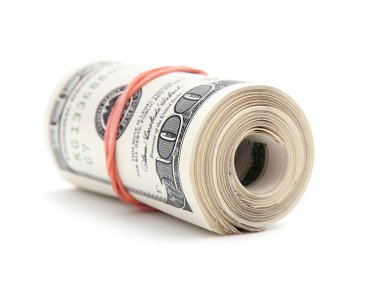 100 dolar faturaları izole beyaz bir arka plan üzerinde rulo