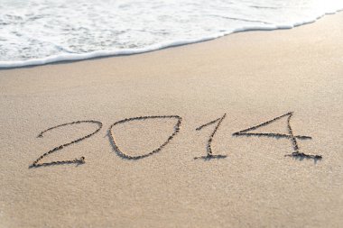 deniz kum plajı üzerinde yazıt 2014