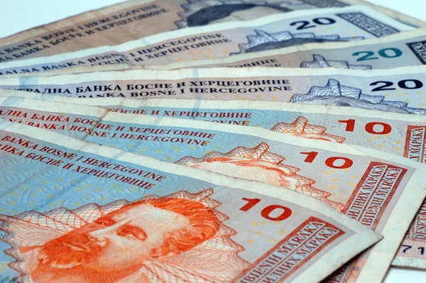 Bosna dili covertible işareti