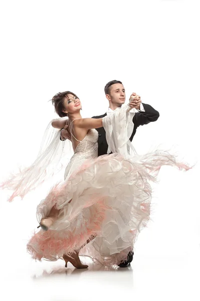 Beautiful couple in the active ballroom dance — Stock Photo, Image