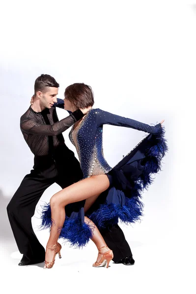 Beautiful couple in the active ballroom dance — Stock Photo, Image