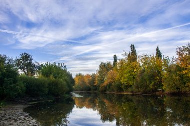Goryn Nehri ve Çayırı Ukrayna, Rivne bölgesinde yer almaktadır..