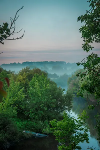 Goryn Nehri ve Çayırı Ukrayna, Rivne bölgesinde yer almaktadır..