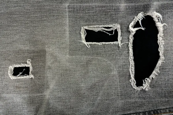 yırtık mavi kot, önden görünüm jean detay