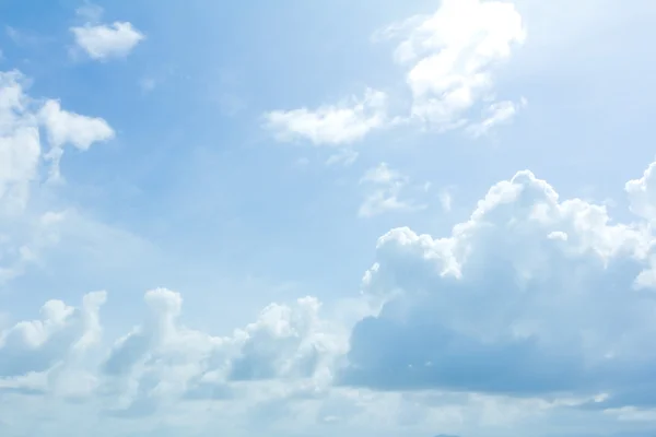 Blue Sky background with tiny clouds — Stock Photo, Image
