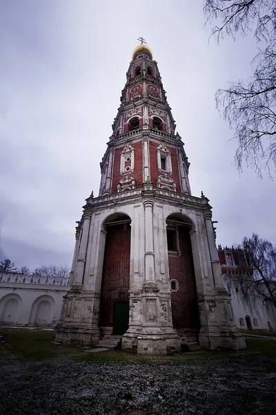 Vintage chiesa scura — Foto Stock