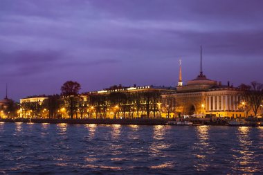 Saint petersburg gece görünümü