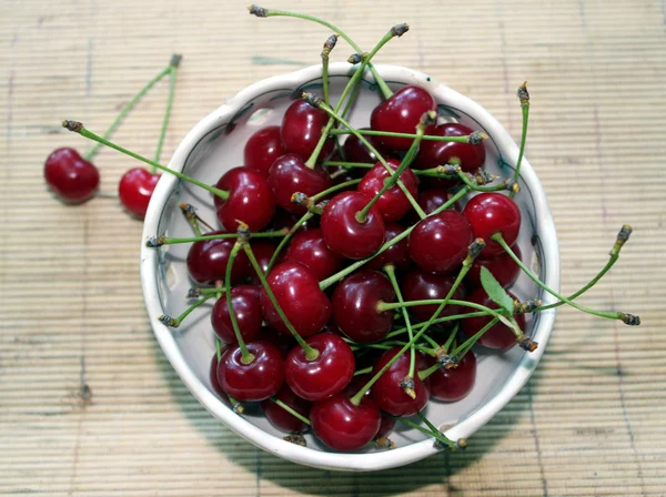 Cherry in bowl — Stock Photo, Image