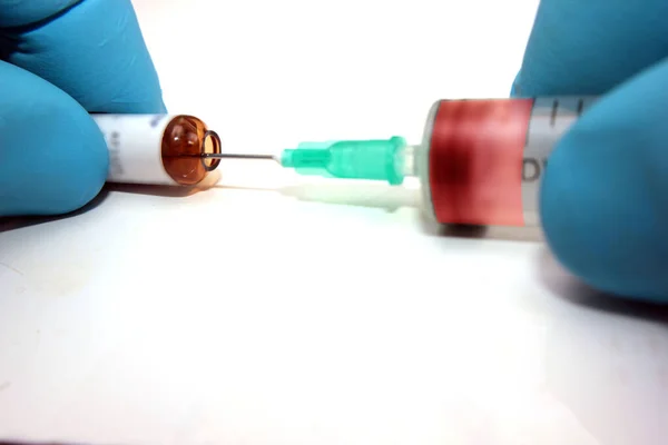Einmalspritze Plastische Injektionsmedizin Medizinische Geräte Insulinspritze Für Diabetiker Gemildert — Stockfoto