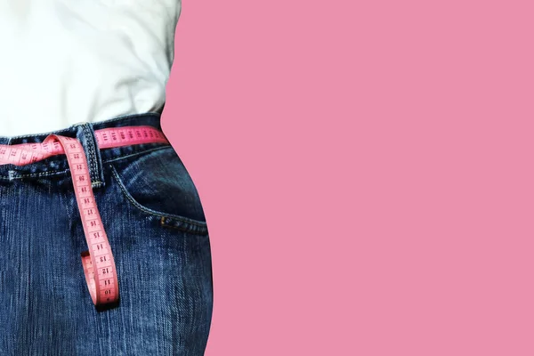 Kilo kaybı için, Metre - uzunluğu ölçmek için bir cihaz, eczane, sağlıklı bir yaşam tarzı.