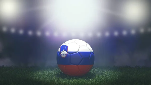 明るいぼやけたスタジアムの背景にフラグの色でサッカーボール スロベニア 3D画像 — ストック写真