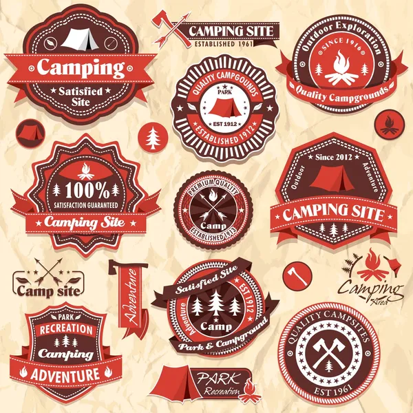 Vintage etiquetas de camping retro, conjuntos de colección de iconos — Vector de stock