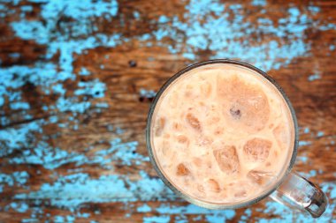 ahşap zemin üzerine kakao