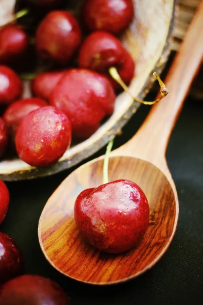 Cerezas frescas —  Fotos de Stock