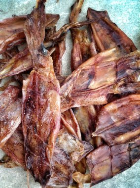 Kuru Mürekkep balığı