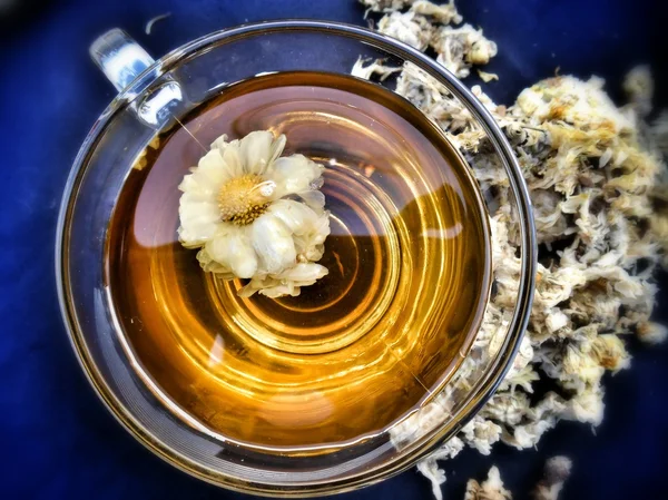 Chamomile tea — Stock Photo, Image