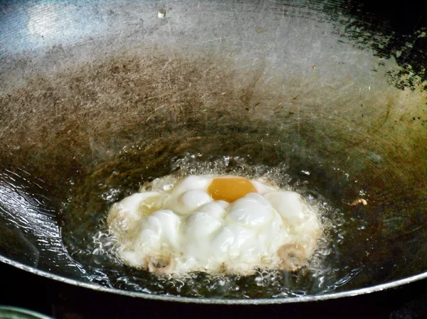 Stekt ägg — Stockfoto