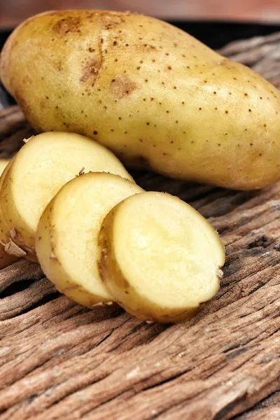 Fresh potatoes — Stock Photo, Image