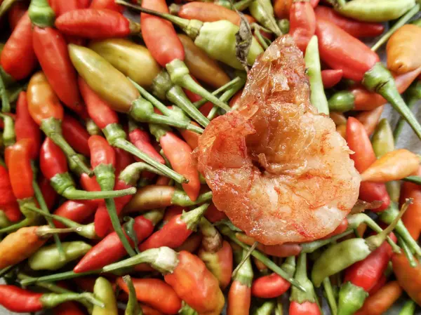 Shrimp with chili — Stock Photo, Image