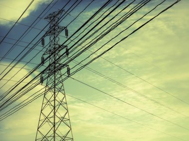 Yüksek voltaj iletisi