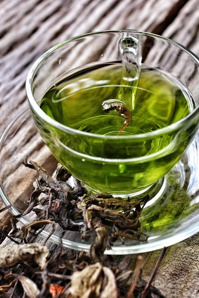 Beker met groene thee — Stockfoto