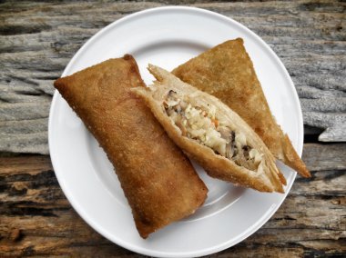 sebzeli Çin böreği