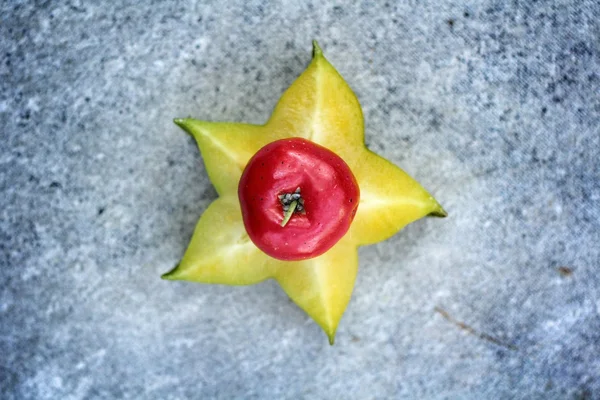 Fruta de estrela — Fotografia de Stock