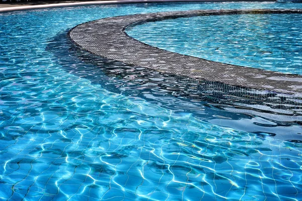 Bella piscina . — Foto Stock