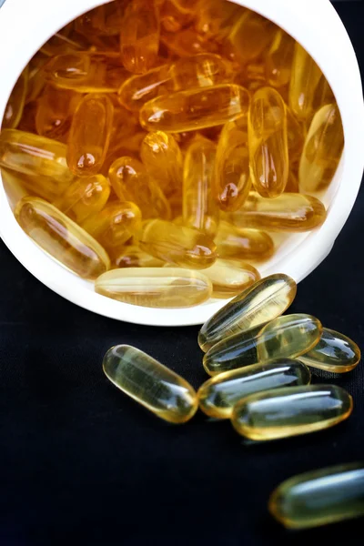 Cod liver oil capsules — Stock Photo, Image