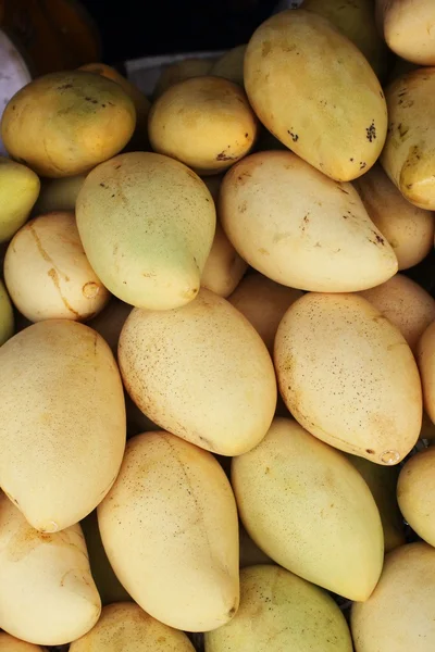 Olgun mango. — Stok fotoğraf