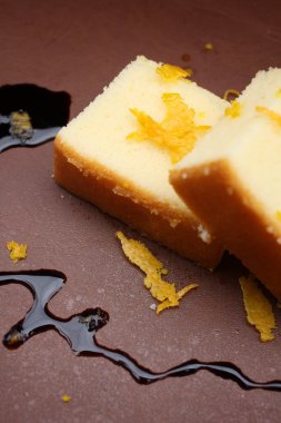 tereyağı pasta çikolata sosu