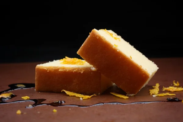 Butter cake chocolate sauce — Stock Photo, Image
