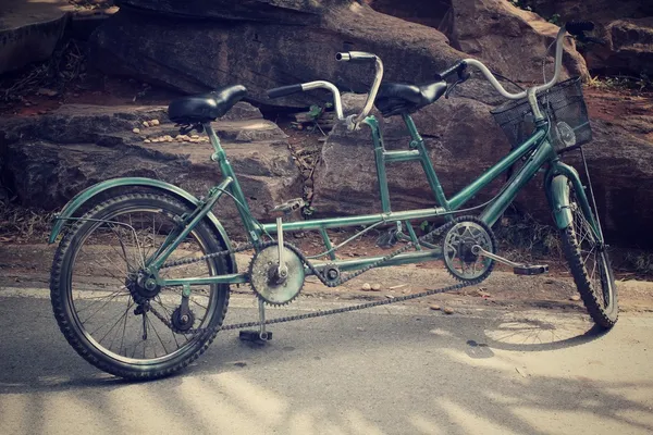 Retro tandem bicycle — Stock Photo, Image