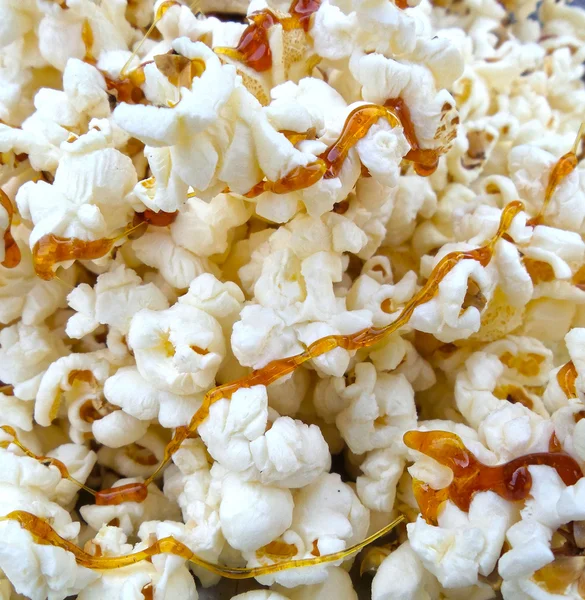 Popcorn z carame — Zdjęcie stockowe