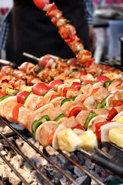 Grill mit Fleisch — Stockfoto