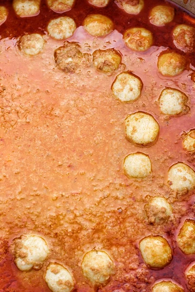 Curryn mausteinen kastike — kuvapankkivalokuva