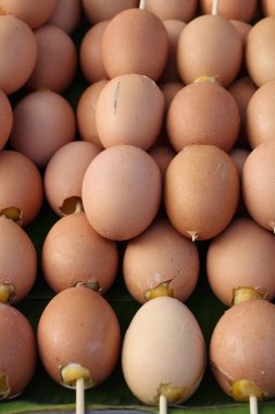 ızgara kahverengi yumurta